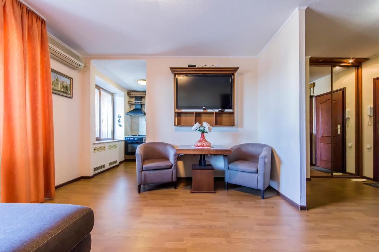 Two-Room Apartments On Maidan Nezavisimosti كييف المظهر الخارجي الصورة