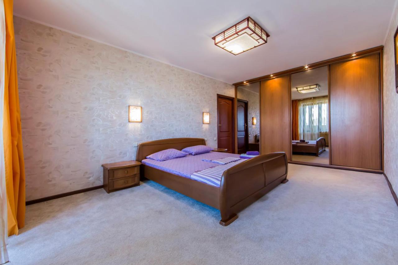 Two-Room Apartments On Maidan Nezavisimosti كييف المظهر الخارجي الصورة